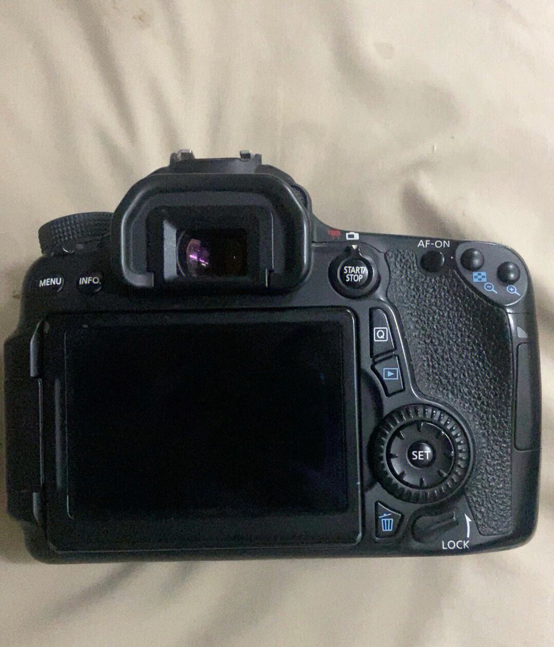 佳能(Canon)70D单机数码相机外观性能评测