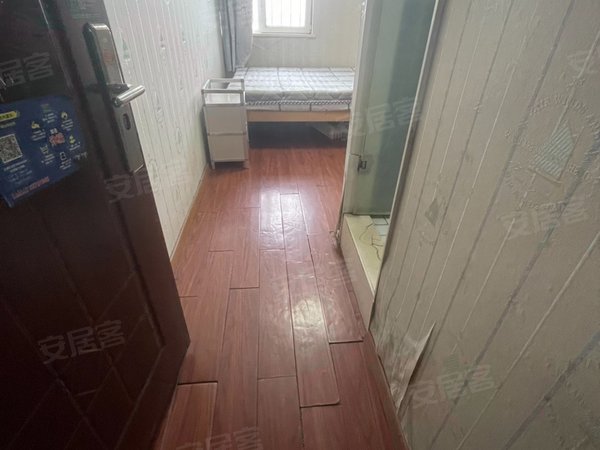 谁知道北京高教大楼二手房出售信息有哪些