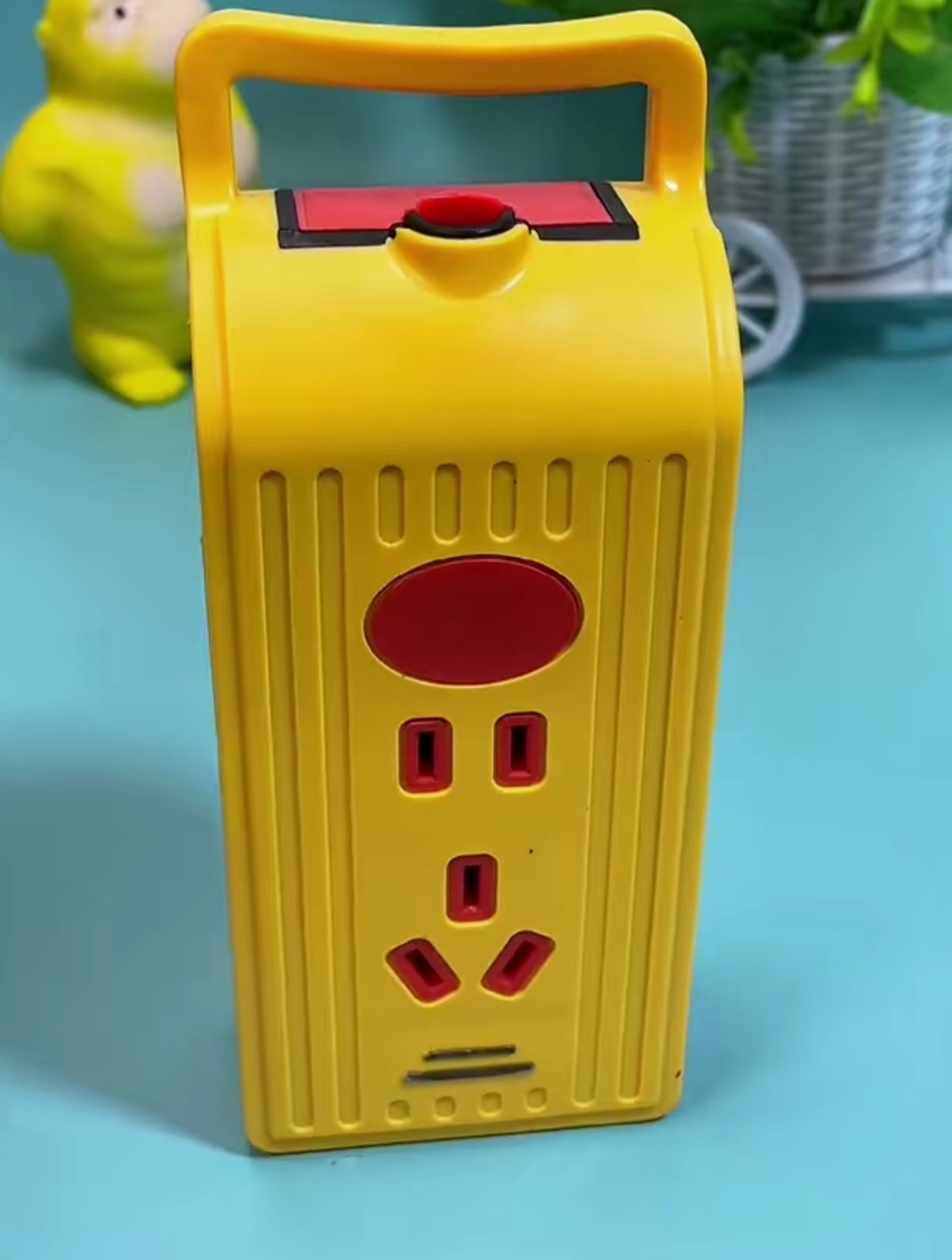 岑会欣