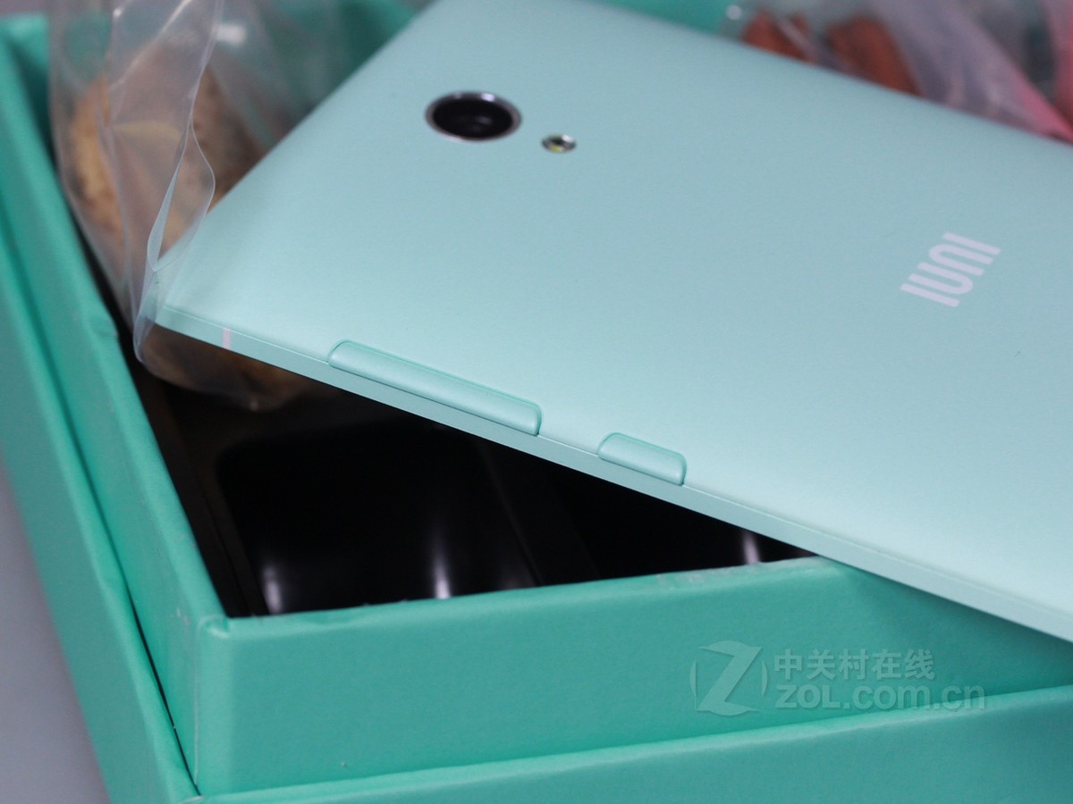 IUNI(IUNI)U3双4G手机整体外观评测
