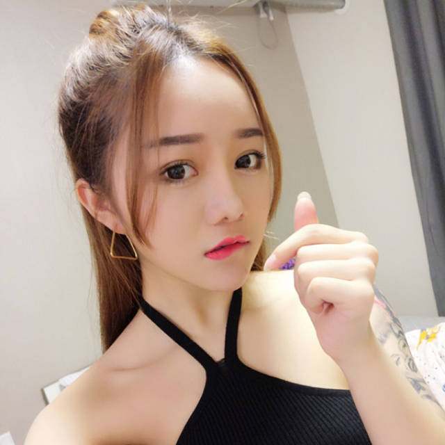 【我秀美女直播】我秀娱乐直播手机版免费下载
