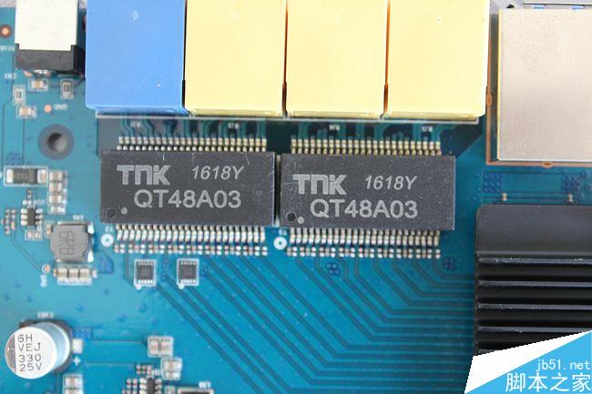 谁用过极路由4的增强版啊,和极四具体是什么不同啊。
