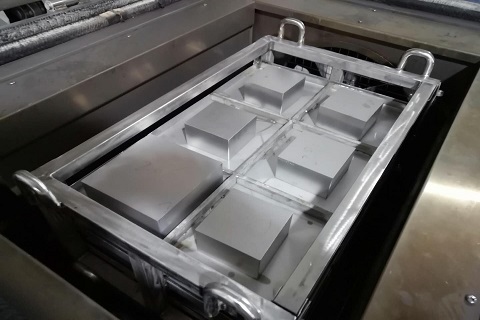 钢套冷冻过盈装配箱冷处理硬质合金的工艺介绍视频