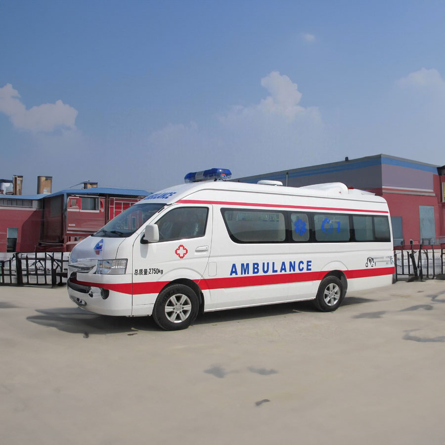 长沙救护车长途跨省出院病人-急救车转运老人视频