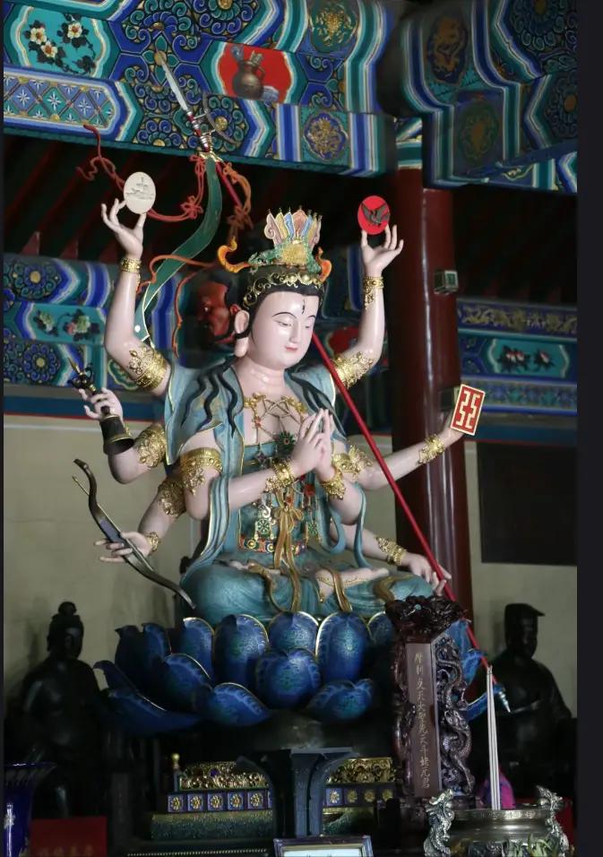北斗七星神像三目四头八臂女神斗姆元君河南佛道家