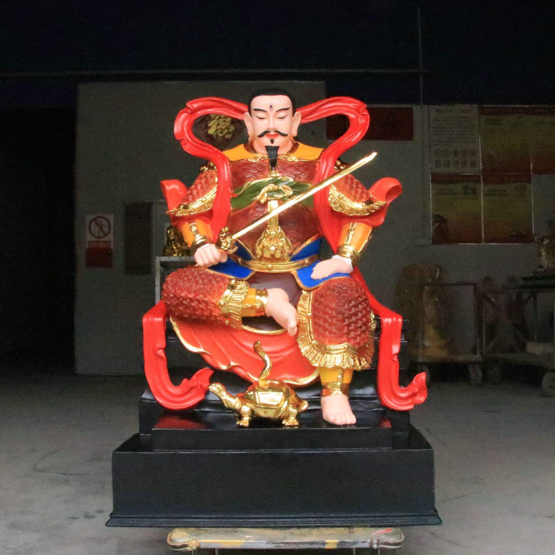 玄天上帝神像又称玄武真武雕像民间俗称真武大帝神像祖师爷神像