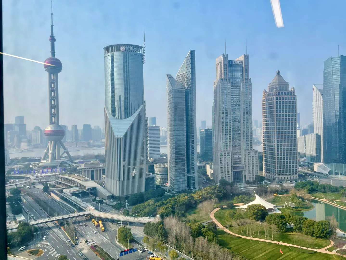 陆家嘴商务区上海金茂大厦环球金融咨询办公楼出租