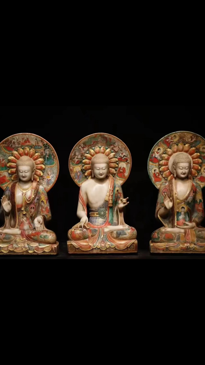 三宝佛及横三世佛等佛像雕刻定制的工艺与文化意义