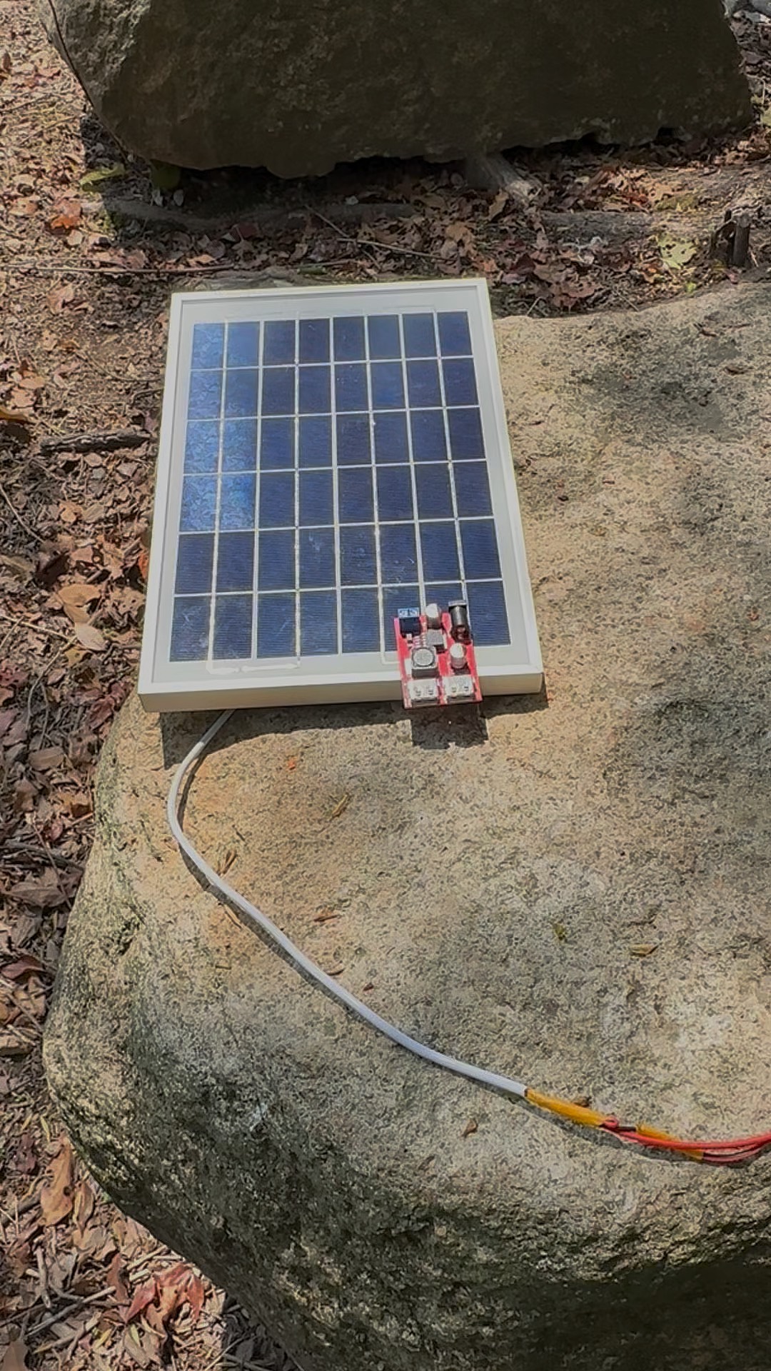 太阳能充电器控制器5V稳压USB输出7W、10W、14W通用