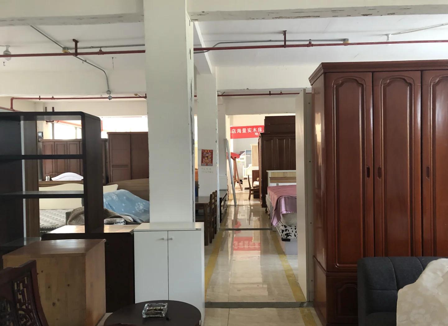 请问目前上海最大的二手家具交易市场在哪里