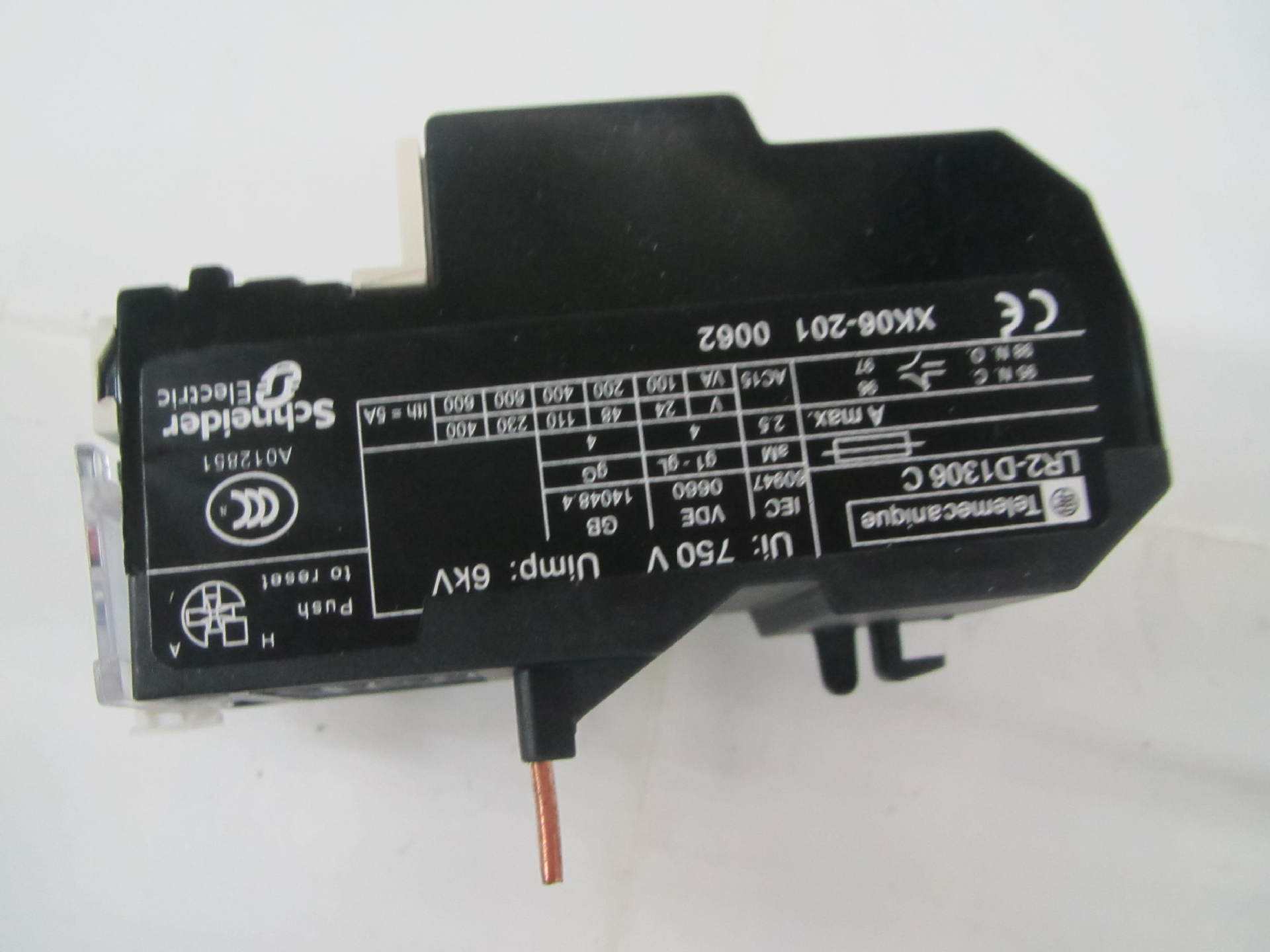 LR2-D1306CLR2-D1322C热继续电器施耐德LR2热过载继电器