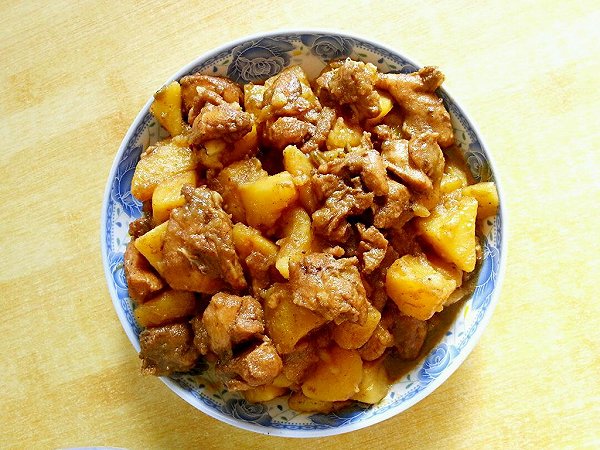 红烧土豆鸡块用什么鸡好