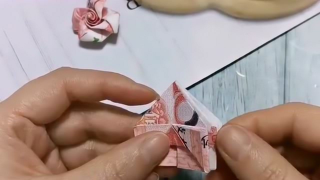如何用一百块叠玫瑰花