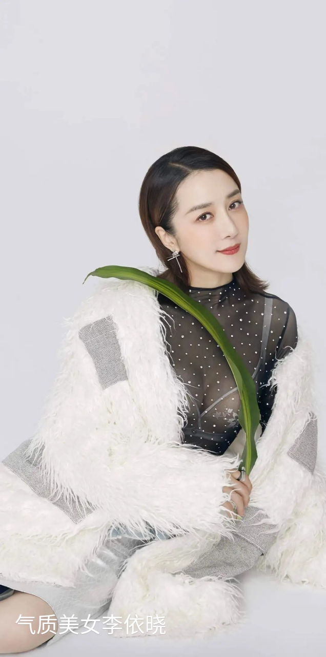 李依晓个人资料和图片 简介