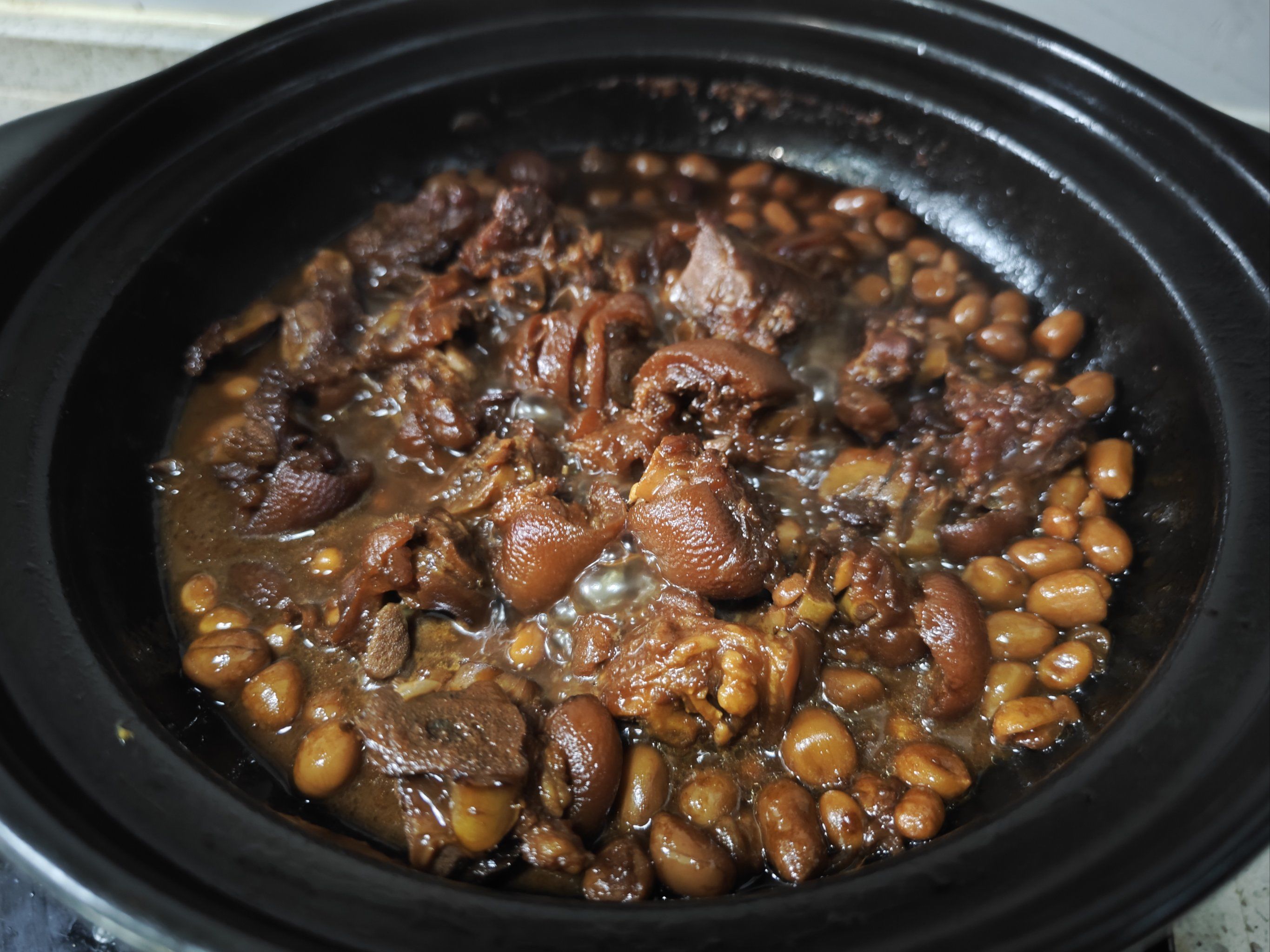 花生猪脚汤的做法加什么药材