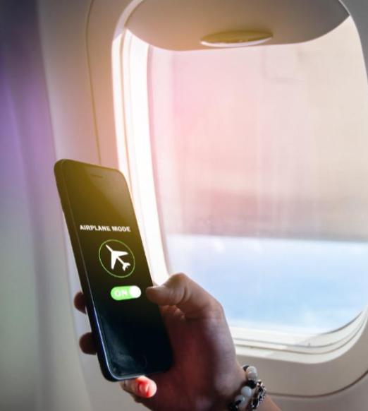 飞机行驶过程中可以开手机吗