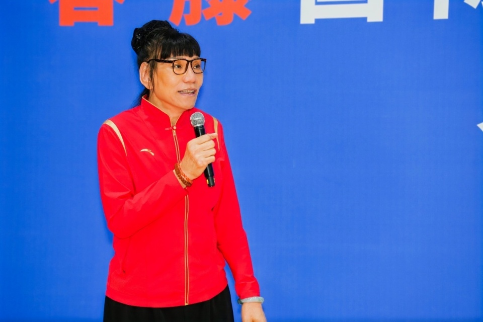 郑海霞个人资料简介及家世