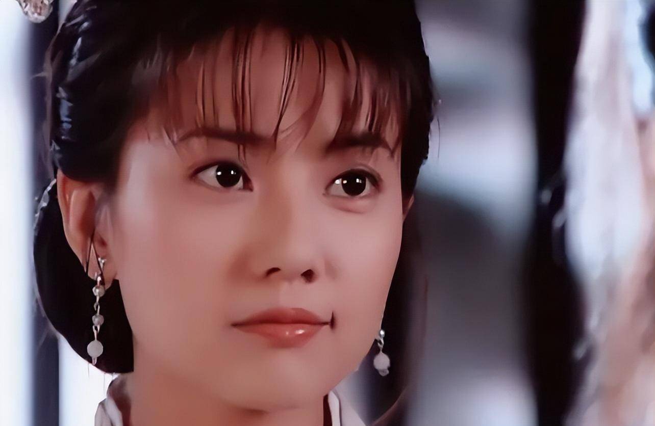 成是非喜欢谁