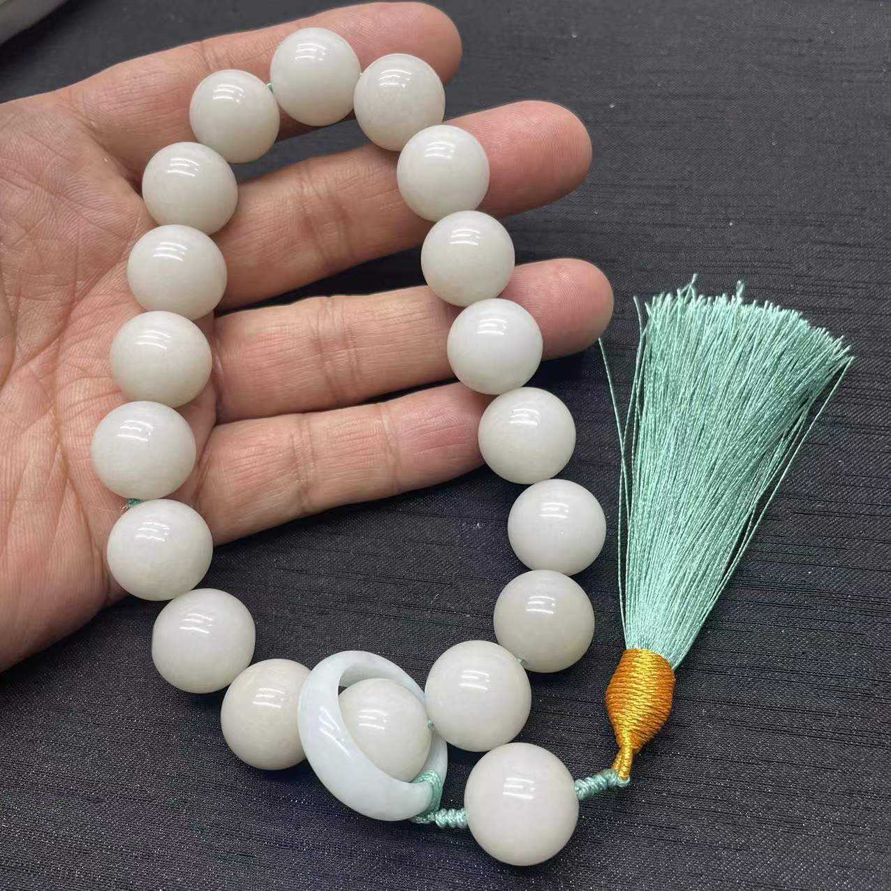 么芸欣