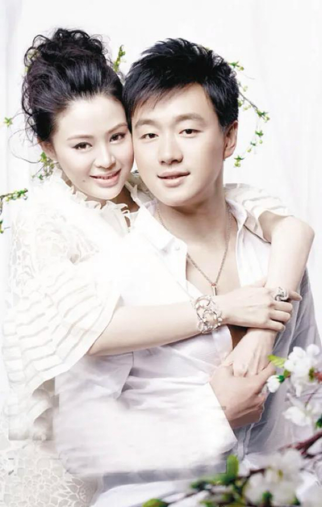 佟大为和他老婆相差几岁