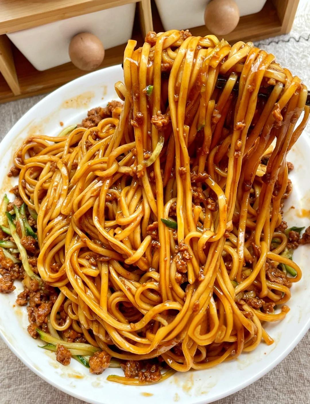 家常肉酱面做法步骤简单