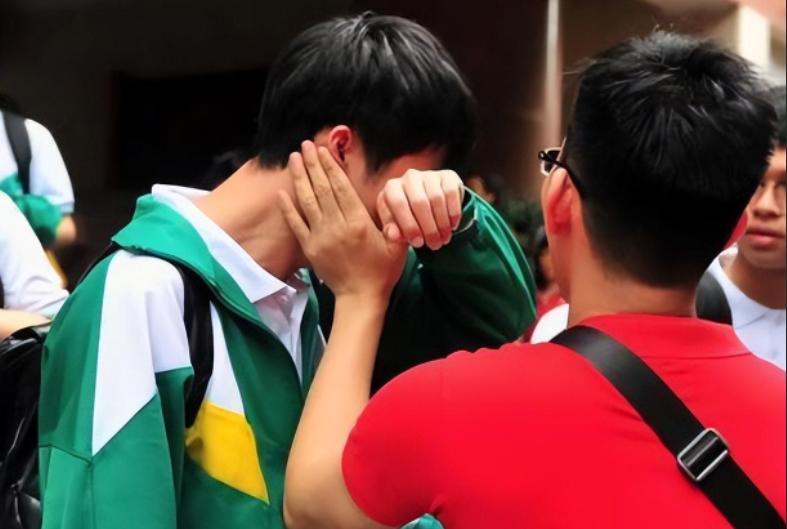 出高考试卷的葛老师