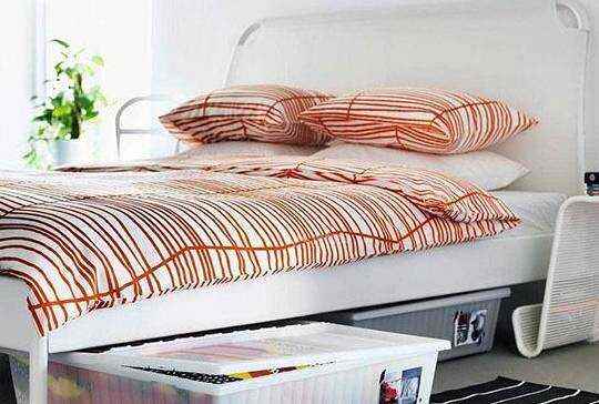 床底放18枚硬币