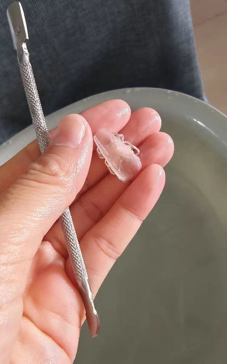 烤灯烤过的指甲怎么卸