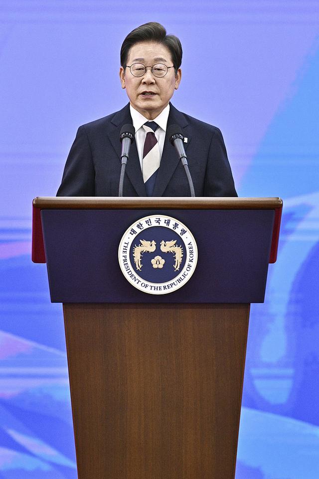 新领导上任简短讲话稿