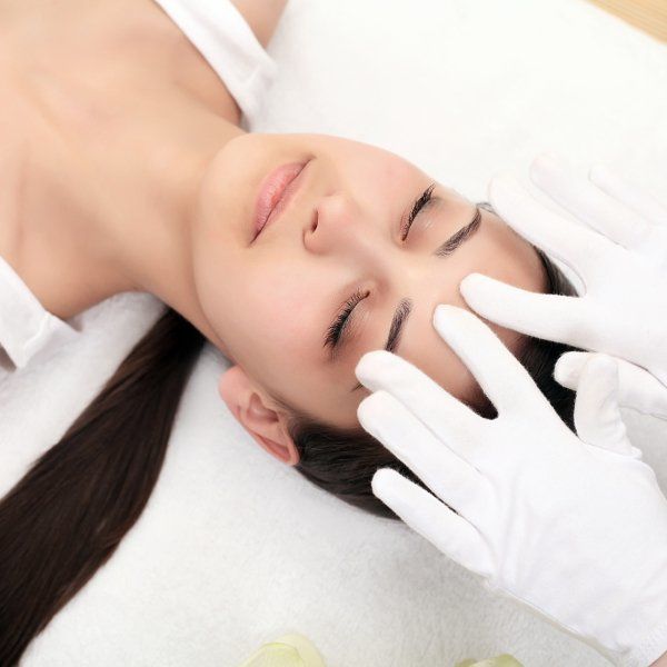 美容师护肤手法教程