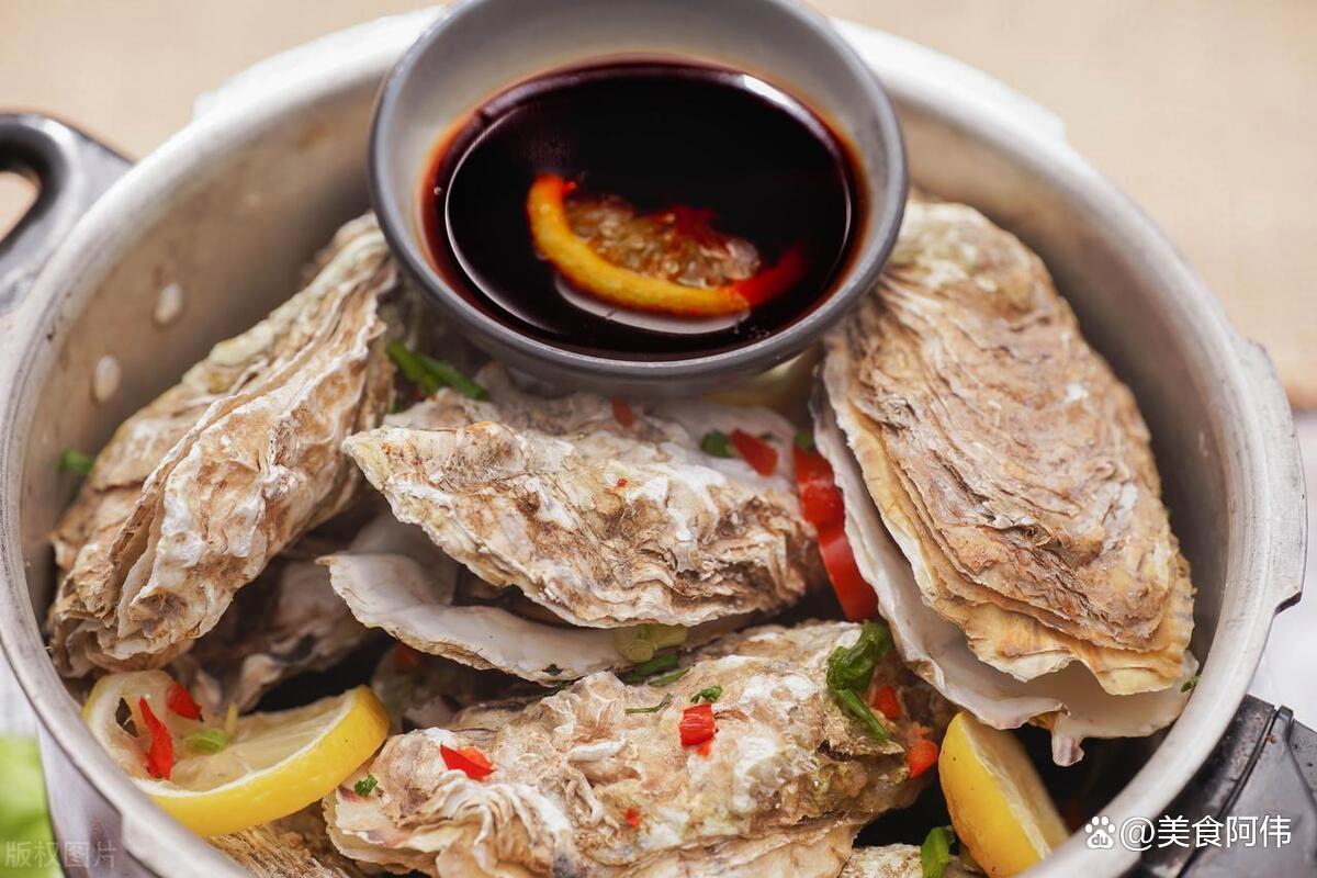 “清蒸生蚝”的蘸料汁,到底应该怎样调制?看大厨怎样做