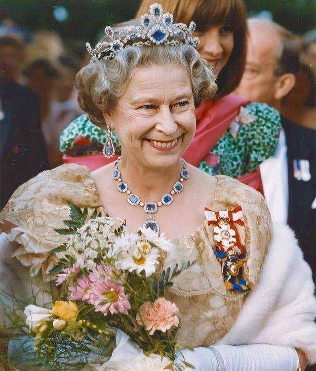 英国为什么是女王当政