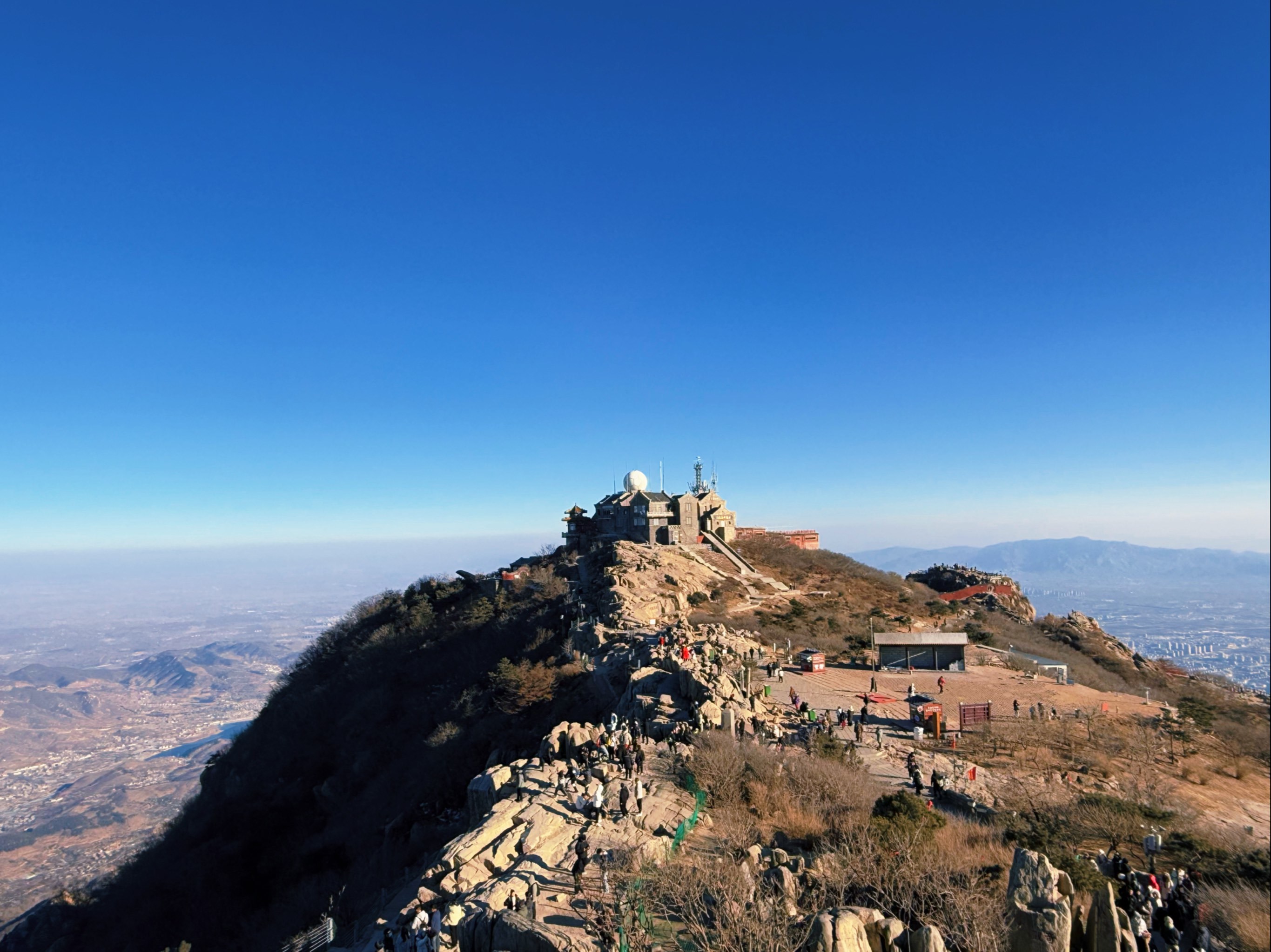 东岳泰山海拔多少米位于山东泰安市