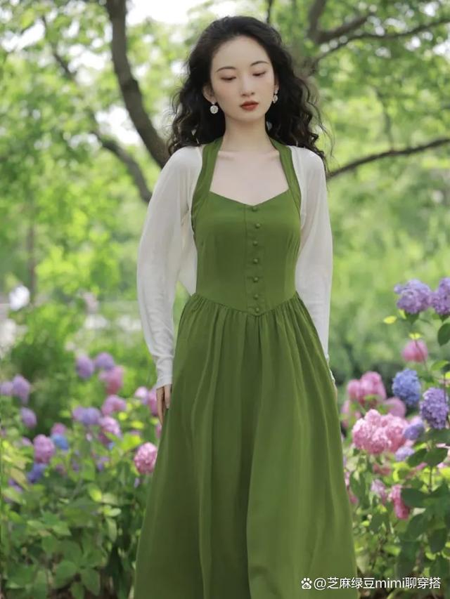 果绿的三个最佳配色