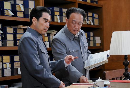 五星红旗迎风飘扬是什么歌歌名