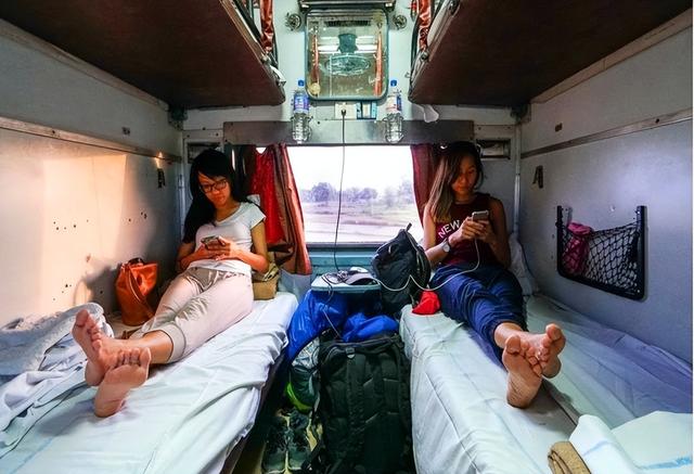 带婴儿坐火车怎么买下铺