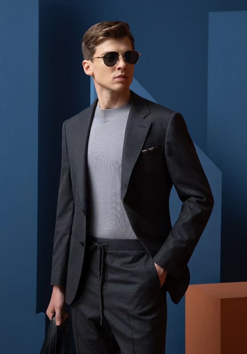 男牛仔裤配什么鞋好看