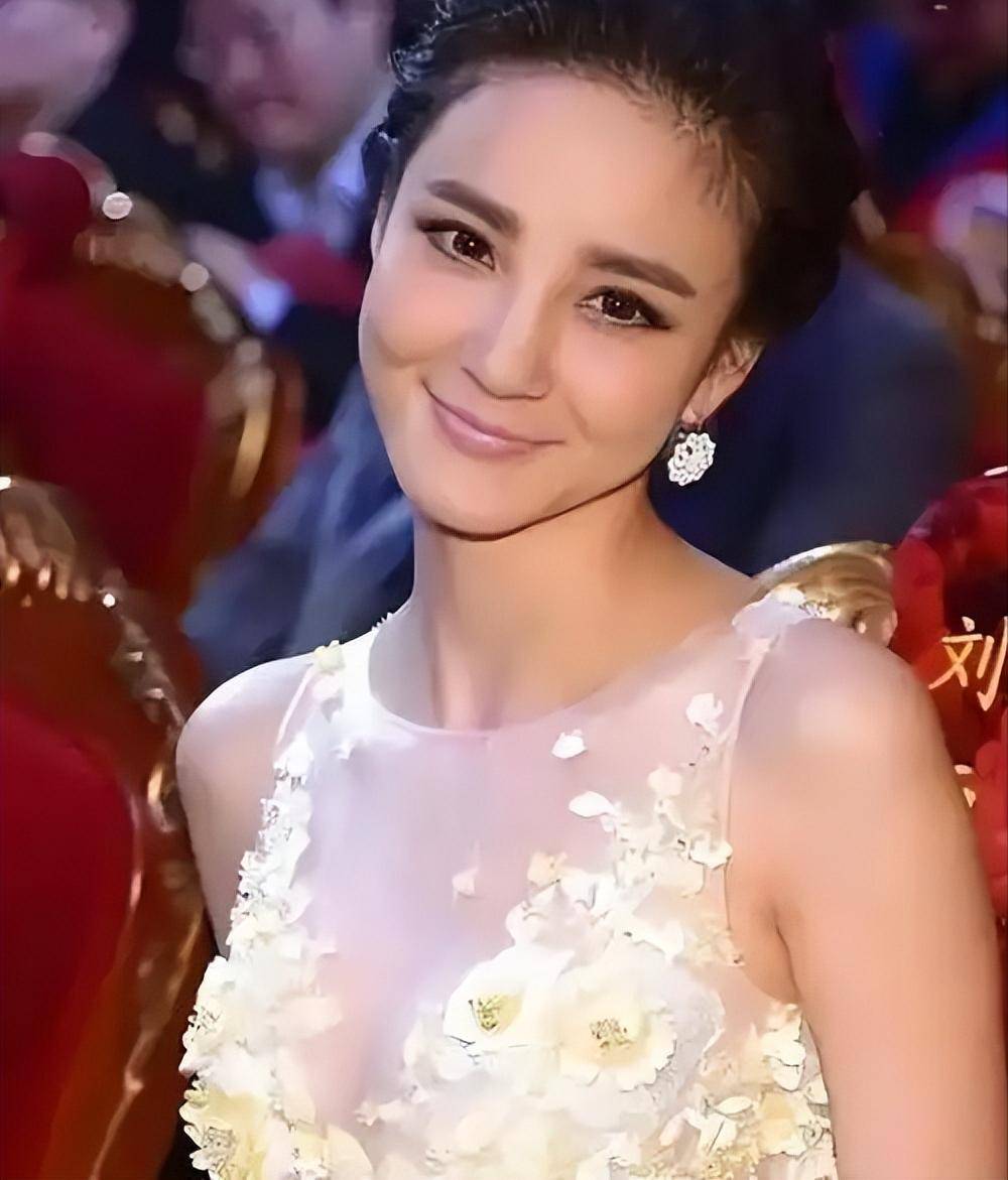 刘雨欣什么时候当过军人