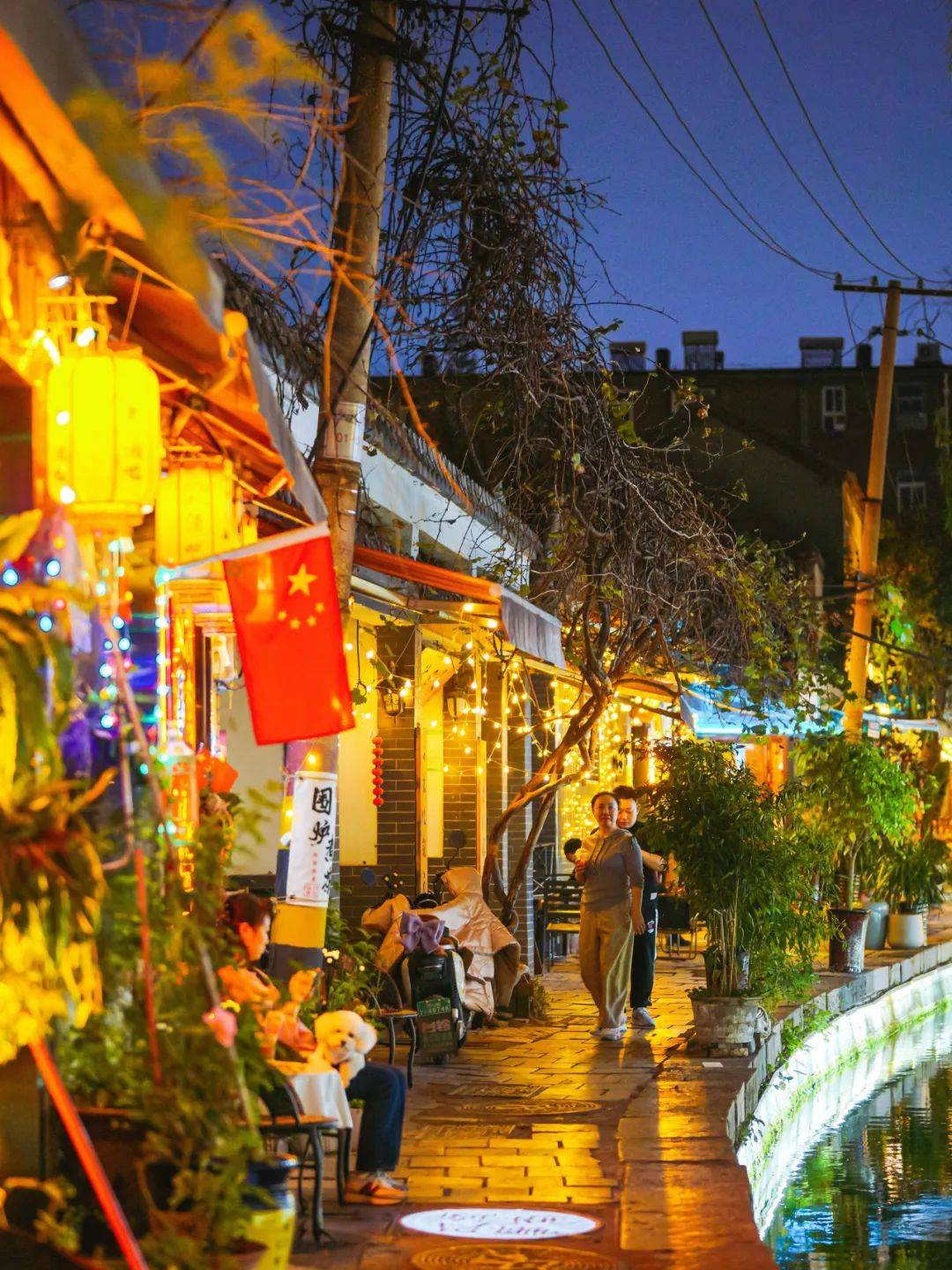 济南适合晚上去的地方