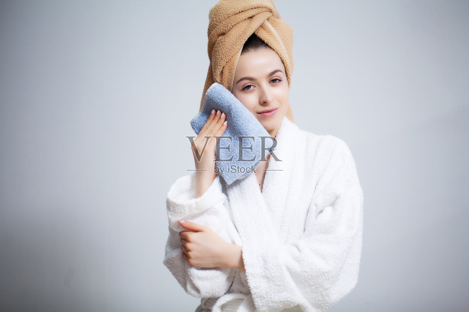 洗完脸用擦护肤品吗