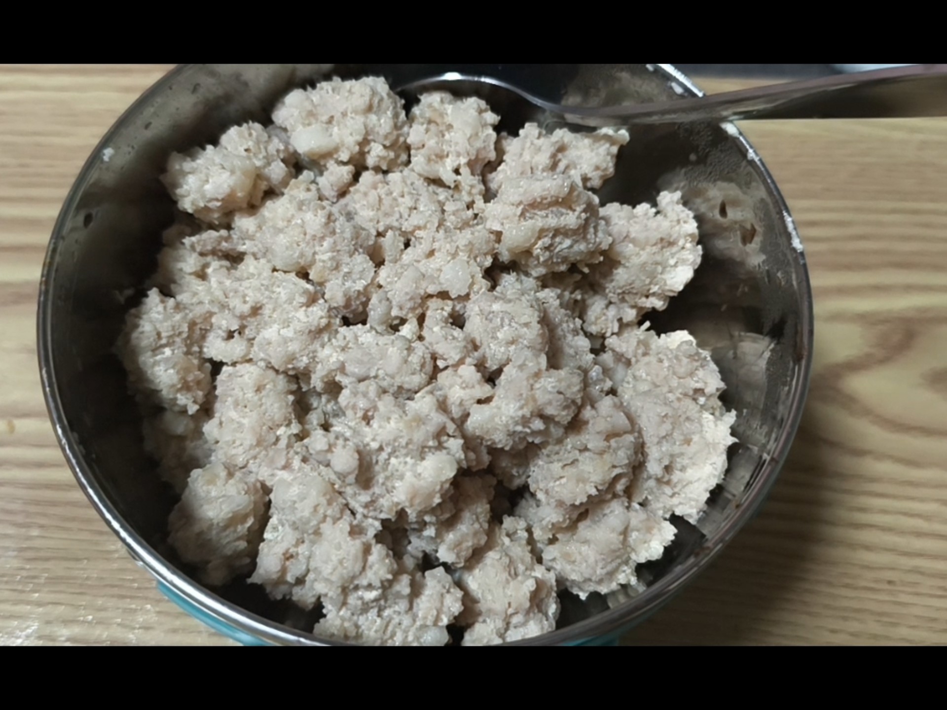 怎么做肉丸不会散