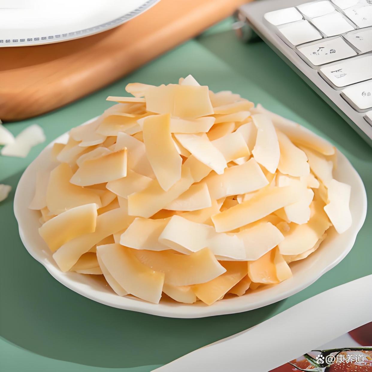 新鲜椰子肉吃多拉肚子吗