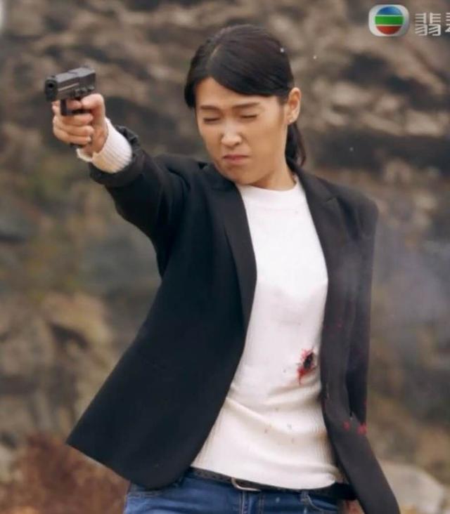 使徒行者2杀施嘉莉的女杀手是谁