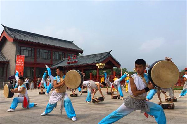 少林英雄歌词带拼音