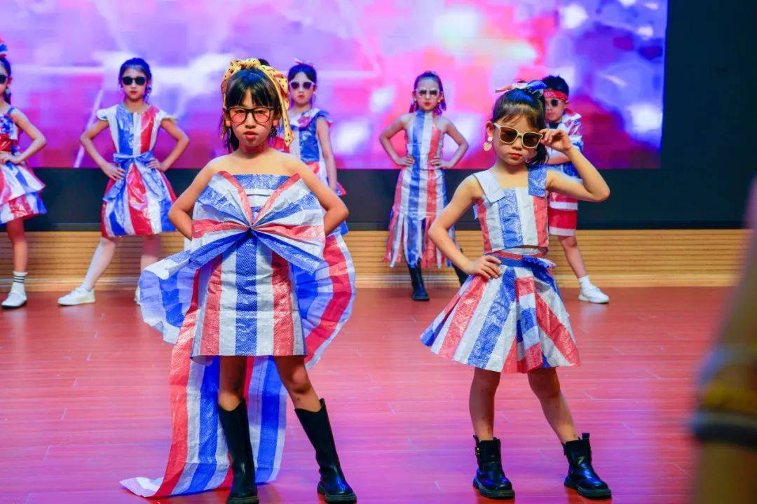 环保时装秀服装制作方法废物利用