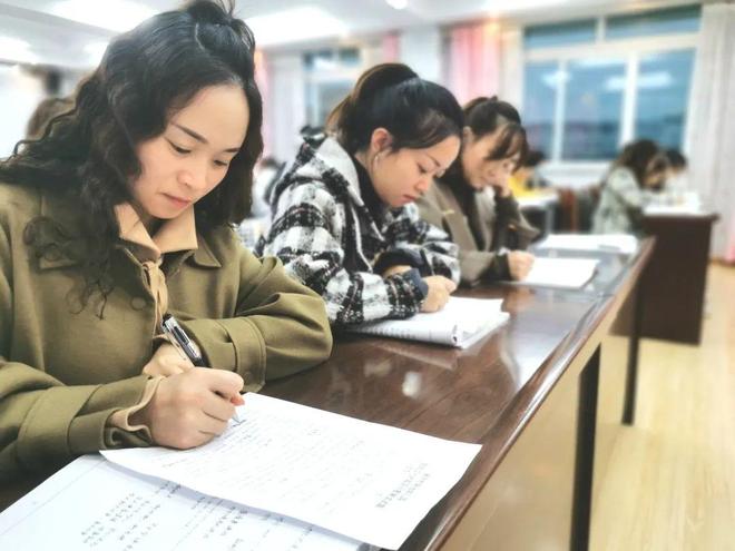 阆中市人才交流中心上班时间表