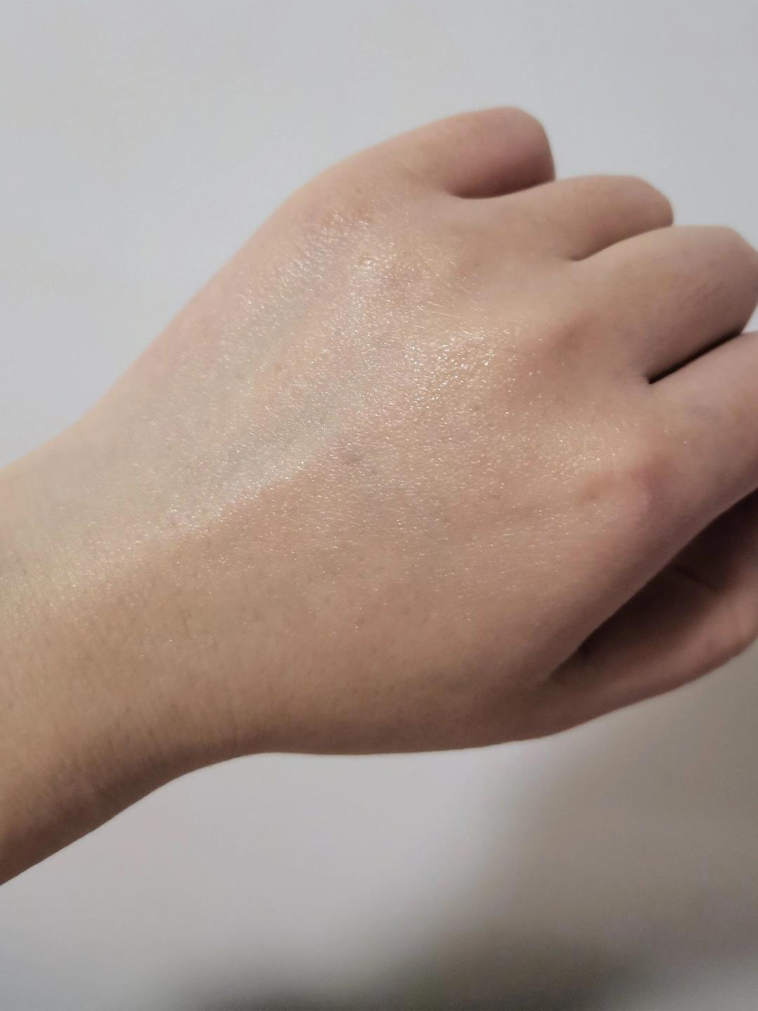 马油护手霜能涂脸吗