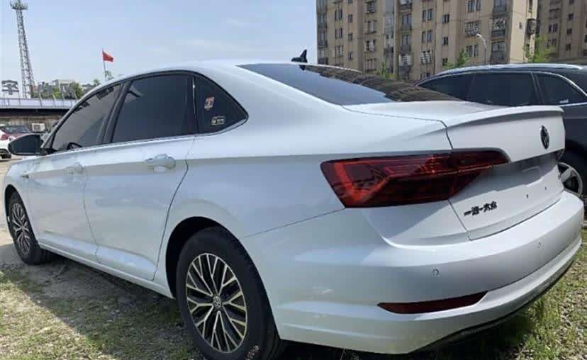 速腾和卡罗拉选哪个好