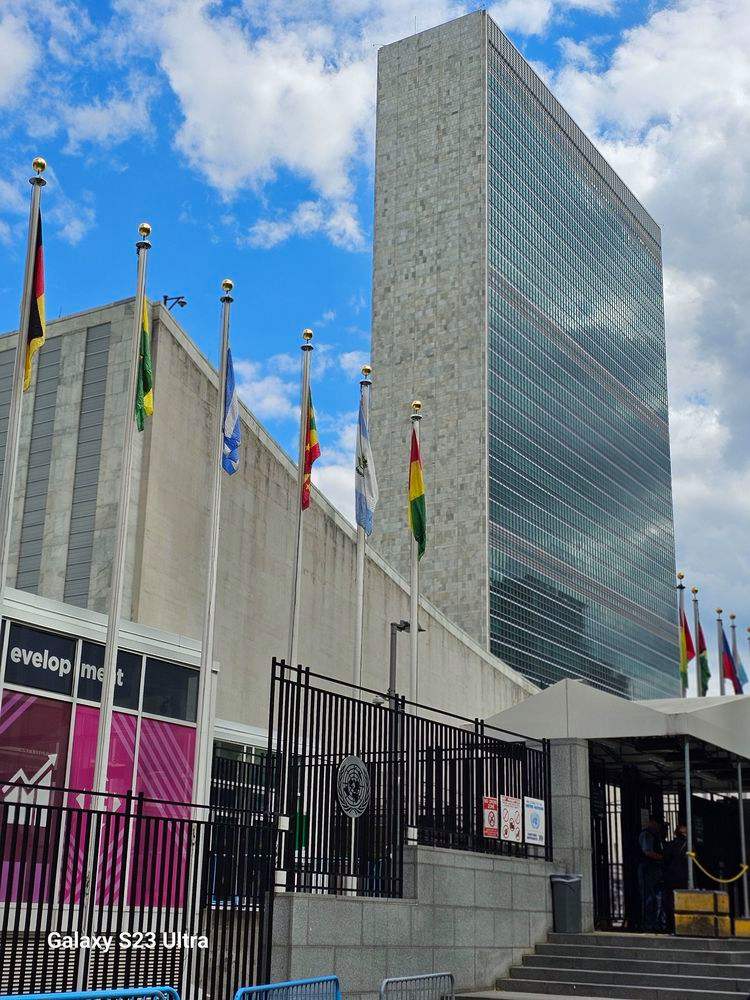 联合国总部设在下列哪个国家内?